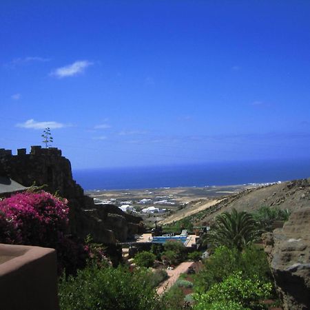 Castillo Lanzarote Villa Sophie - Luxury Villa -Sleep In A Volcanic Cave With Heated Pool Тиас Экстерьер фото