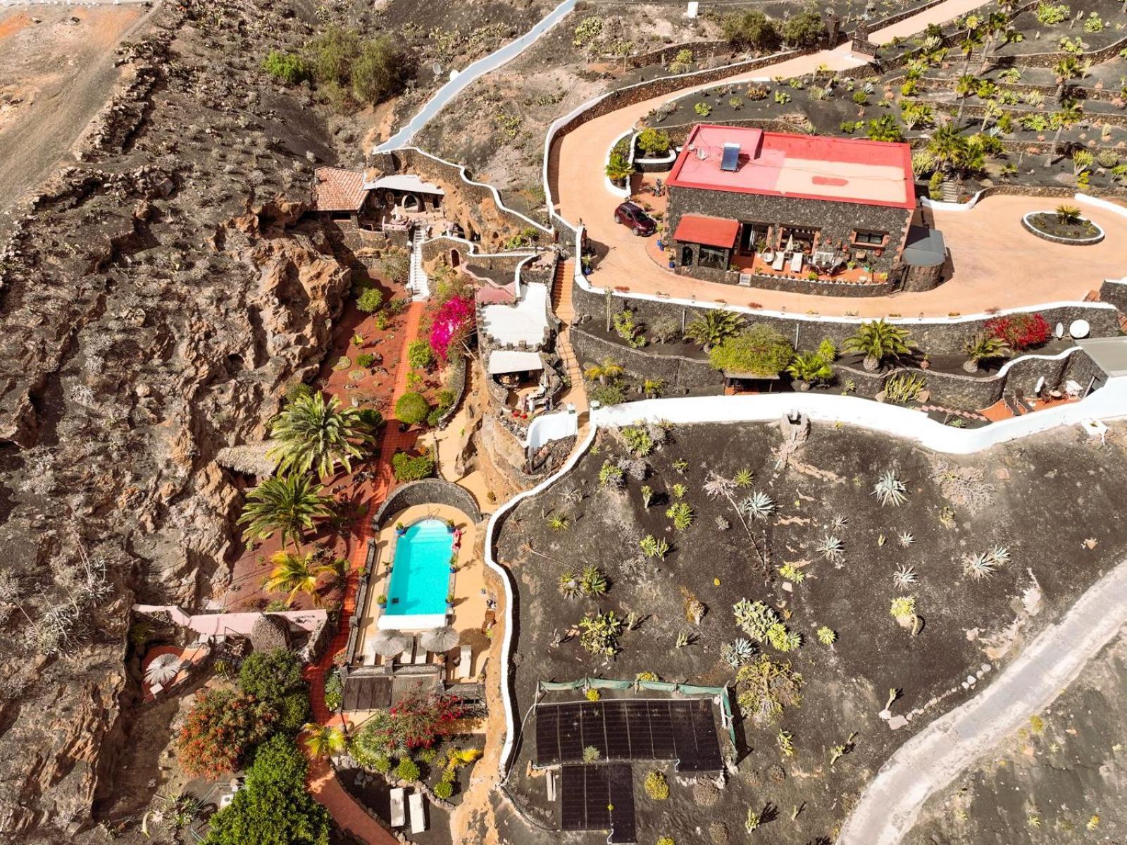 Castillo Lanzarote Villa Sophie - Luxury Villa -Sleep In A Volcanic Cave With Heated Pool Тиас Экстерьер фото