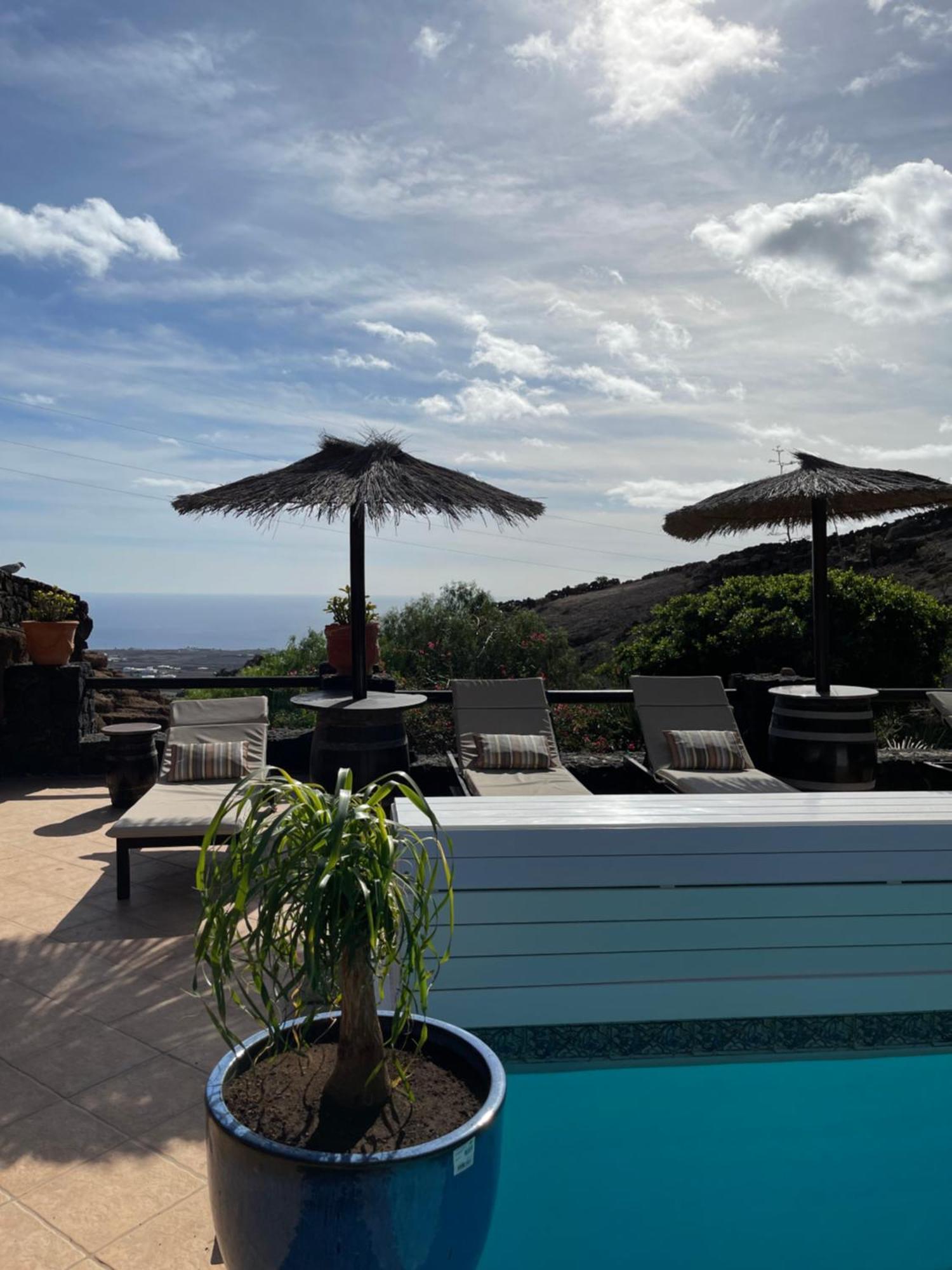 Castillo Lanzarote Villa Sophie - Luxury Villa -Sleep In A Volcanic Cave With Heated Pool Тиас Экстерьер фото