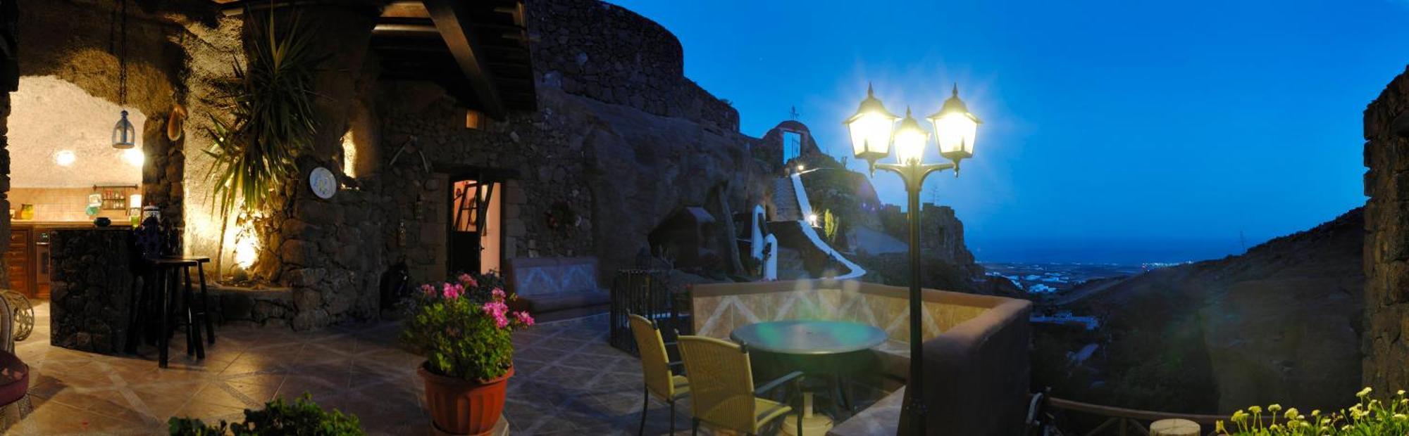 Castillo Lanzarote Villa Sophie - Luxury Villa -Sleep In A Volcanic Cave With Heated Pool Тиас Экстерьер фото