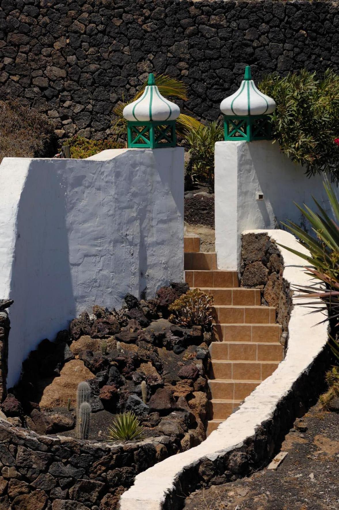 Castillo Lanzarote Villa Sophie - Luxury Villa -Sleep In A Volcanic Cave With Heated Pool Тиас Экстерьер фото