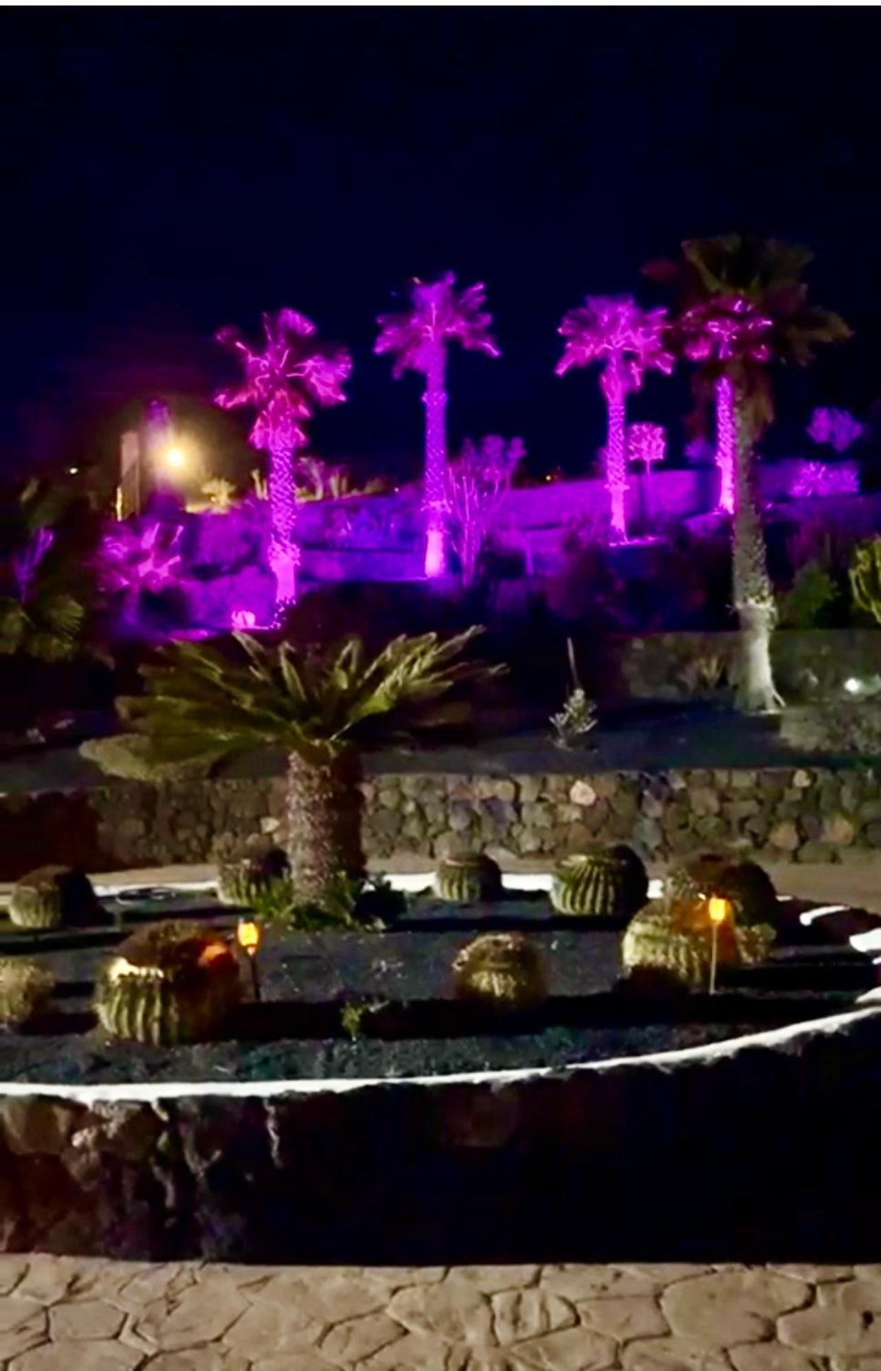 Castillo Lanzarote Villa Sophie - Luxury Villa -Sleep In A Volcanic Cave With Heated Pool Тиас Экстерьер фото