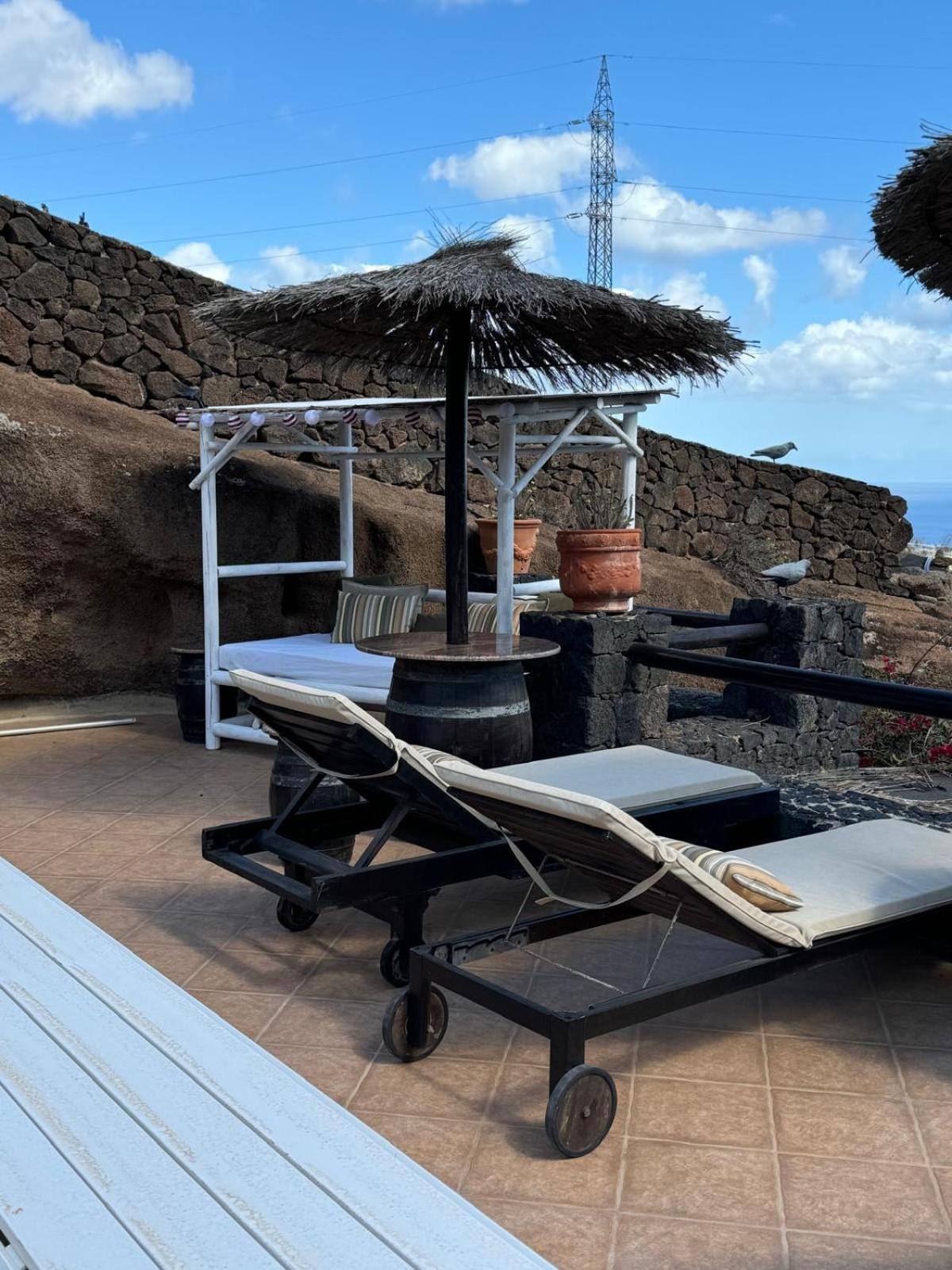 Castillo Lanzarote Villa Sophie - Luxury Villa -Sleep In A Volcanic Cave With Heated Pool Тиас Экстерьер фото