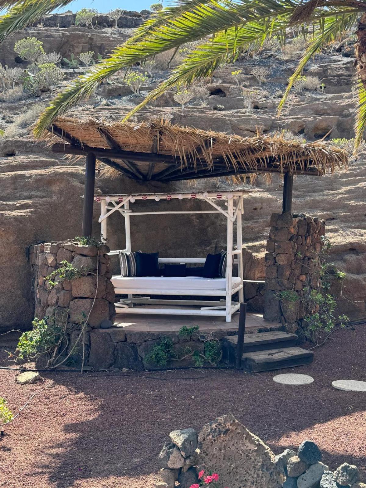 Castillo Lanzarote Villa Sophie - Luxury Villa -Sleep In A Volcanic Cave With Heated Pool Тиас Экстерьер фото