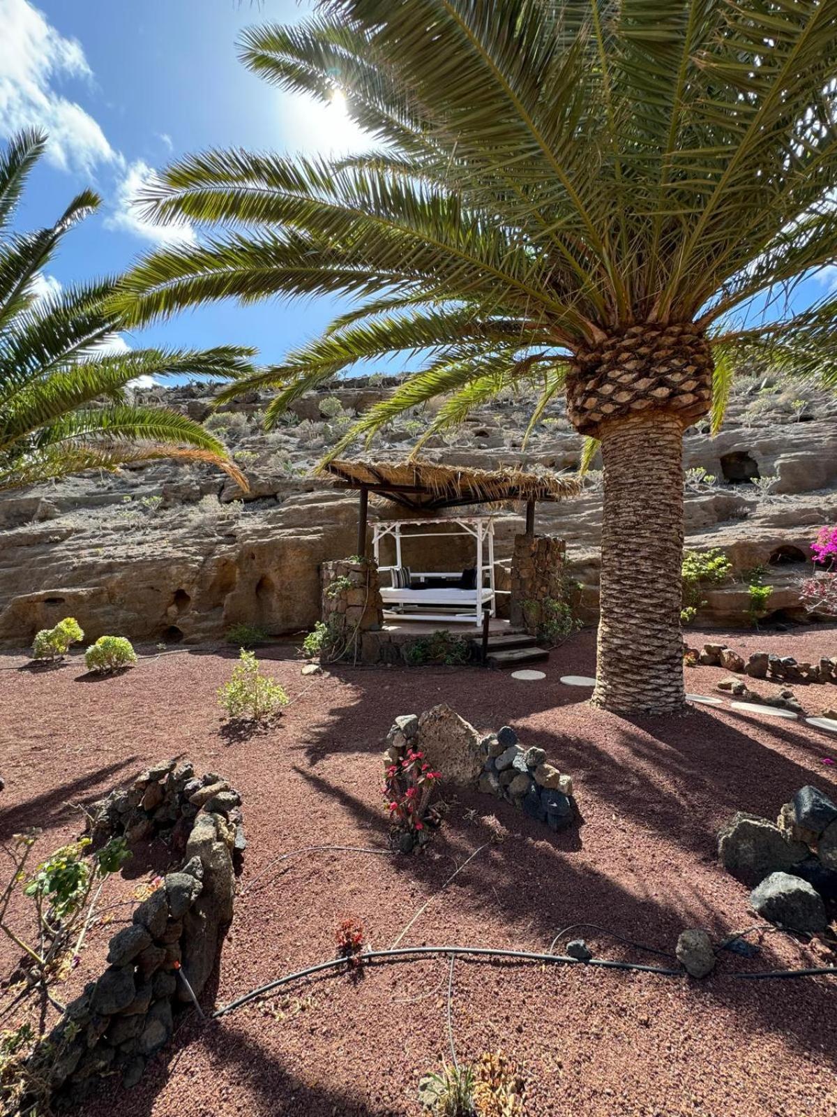 Castillo Lanzarote Villa Sophie - Luxury Villa -Sleep In A Volcanic Cave With Heated Pool Тиас Экстерьер фото