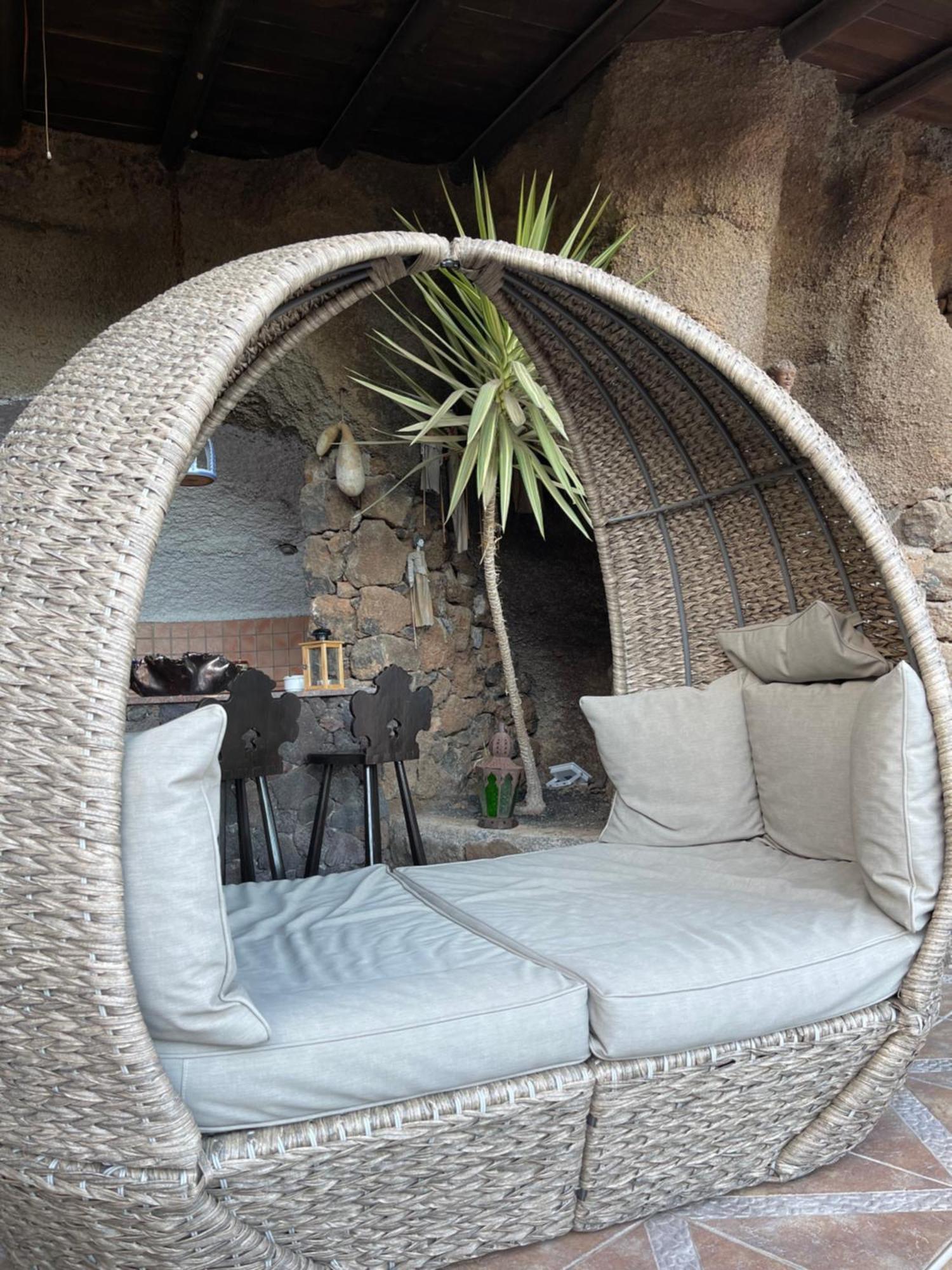 Castillo Lanzarote Villa Sophie - Luxury Villa -Sleep In A Volcanic Cave With Heated Pool Тиас Экстерьер фото