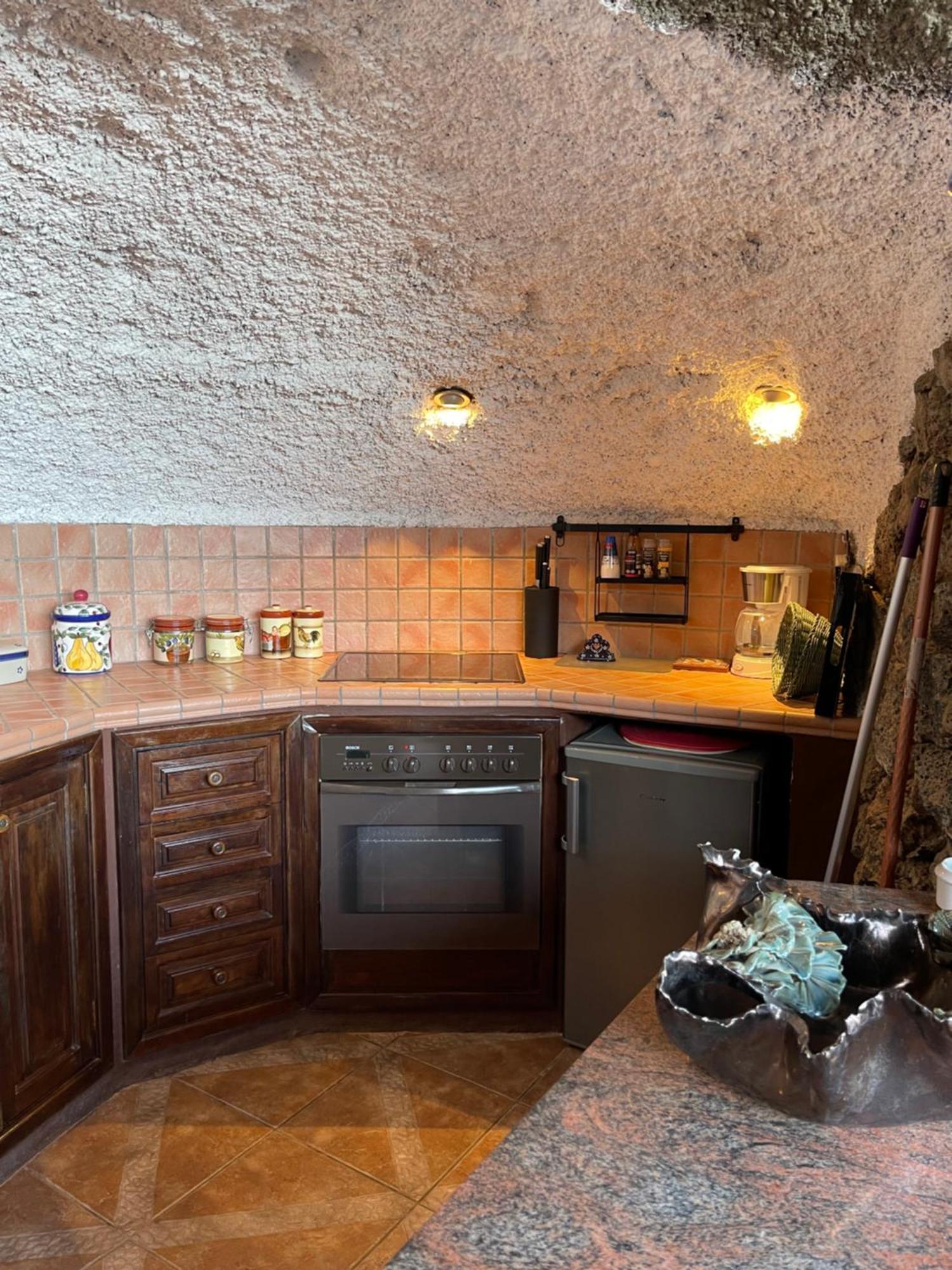 Castillo Lanzarote Villa Sophie - Luxury Villa -Sleep In A Volcanic Cave With Heated Pool Тиас Экстерьер фото