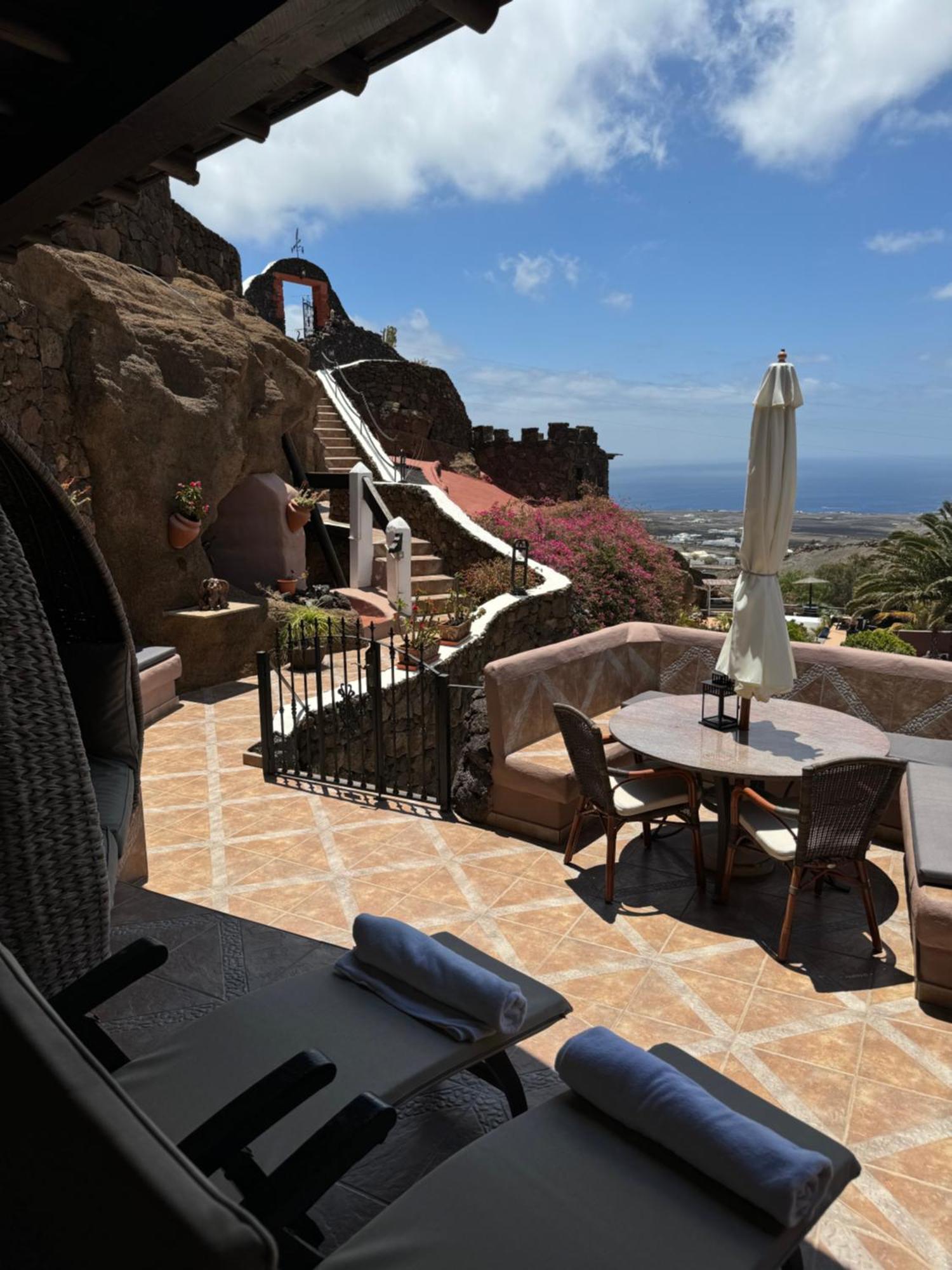 Castillo Lanzarote Villa Sophie - Luxury Villa -Sleep In A Volcanic Cave With Heated Pool Тиас Экстерьер фото